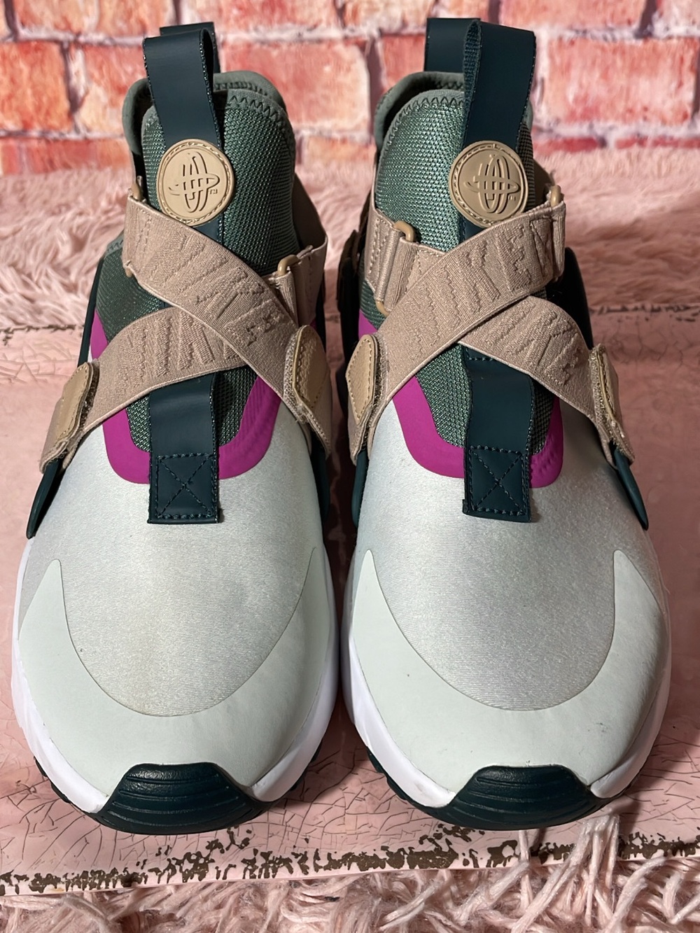 Nike Slip-On Sneakers in Cream, Teal & Pink